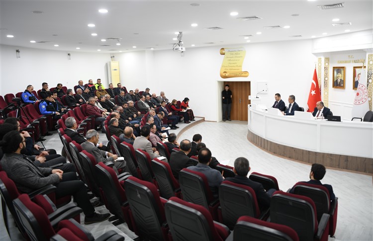 Valimiz Sn. Tuncay Akkoyun Mahalle ve Köy Muhtarları ile Bir Araya Geldi